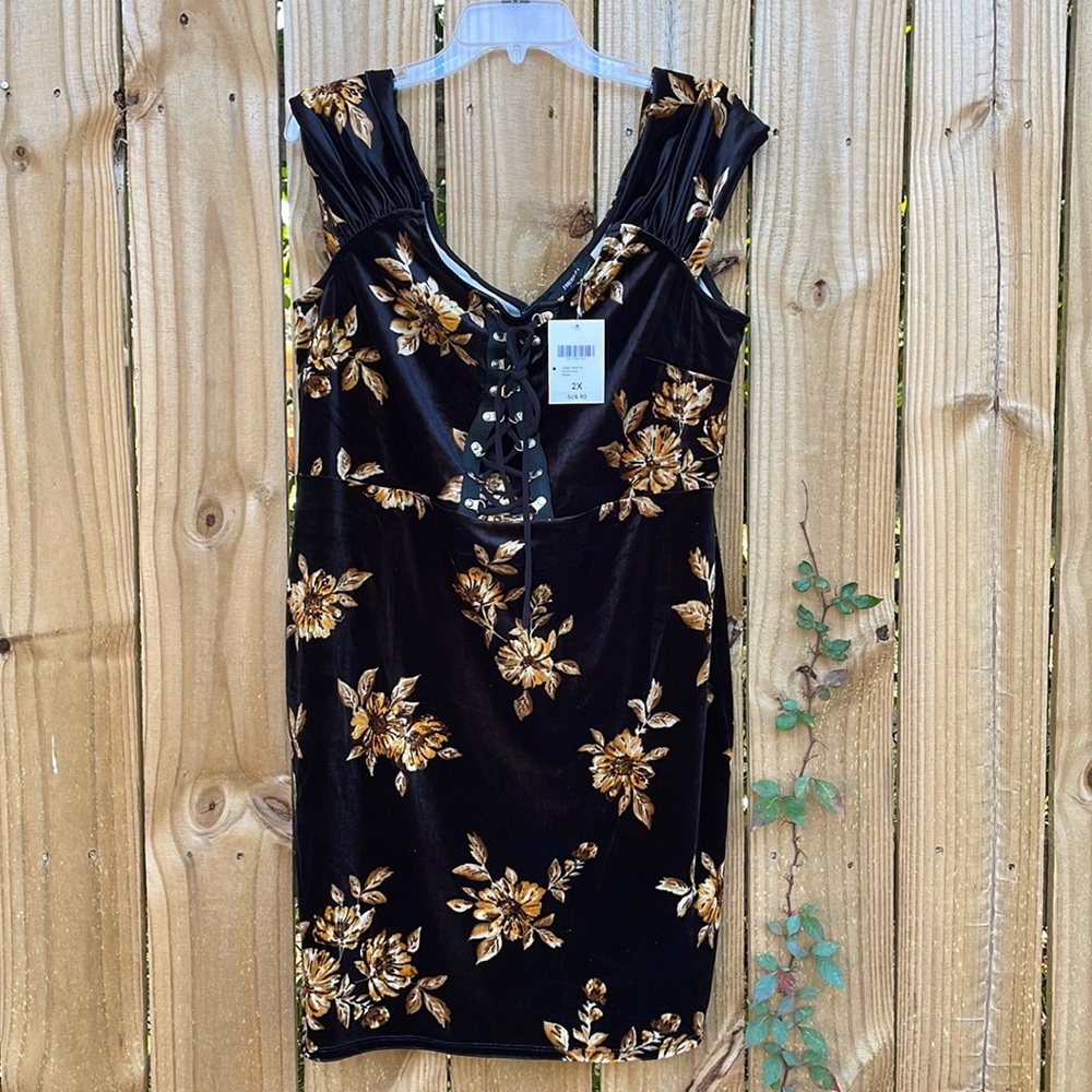 Velvet Black Mini